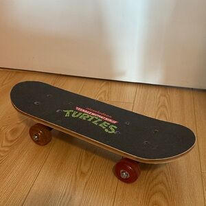 Nickelodeon Teenage Mutant Ninja Turtles Skateboard - Black and Red